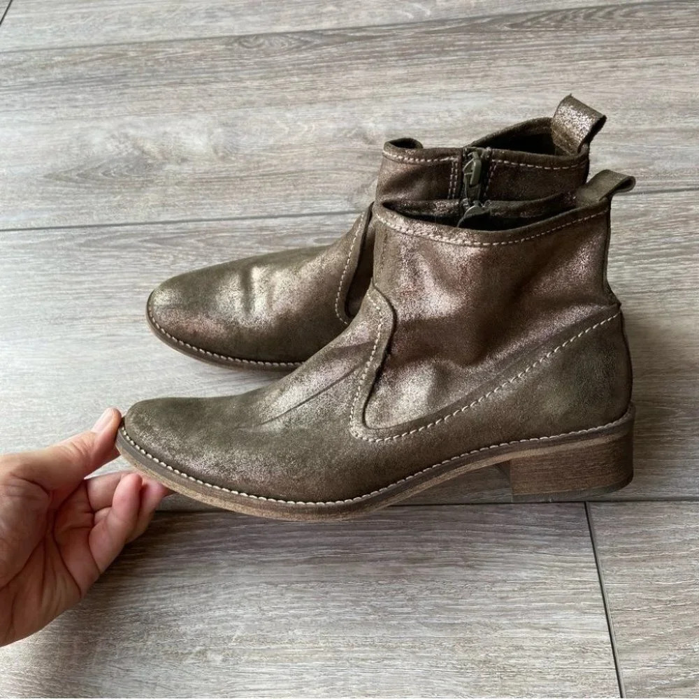 Chanii B Metallic Brown Leather Ankle Boots Made in Portugal